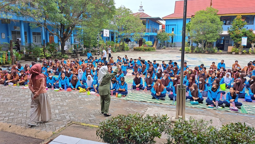 Aksi Bergizi di SMPN 10