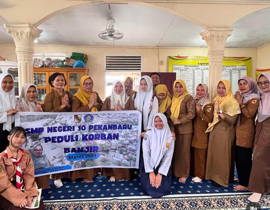 SMP Negeri 10 Pekanbaru Peduli Korban Banjir