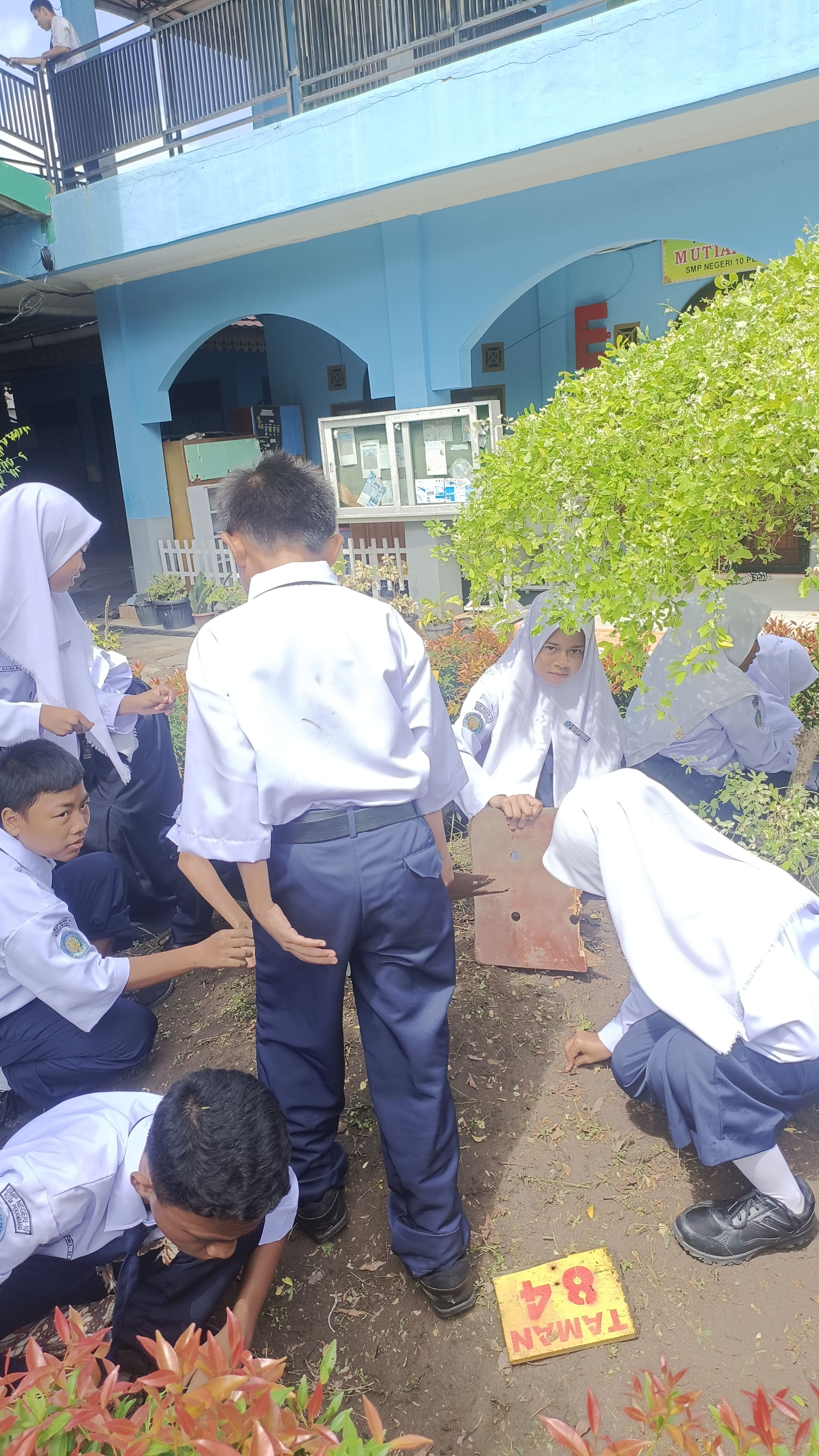 Gotong royong 