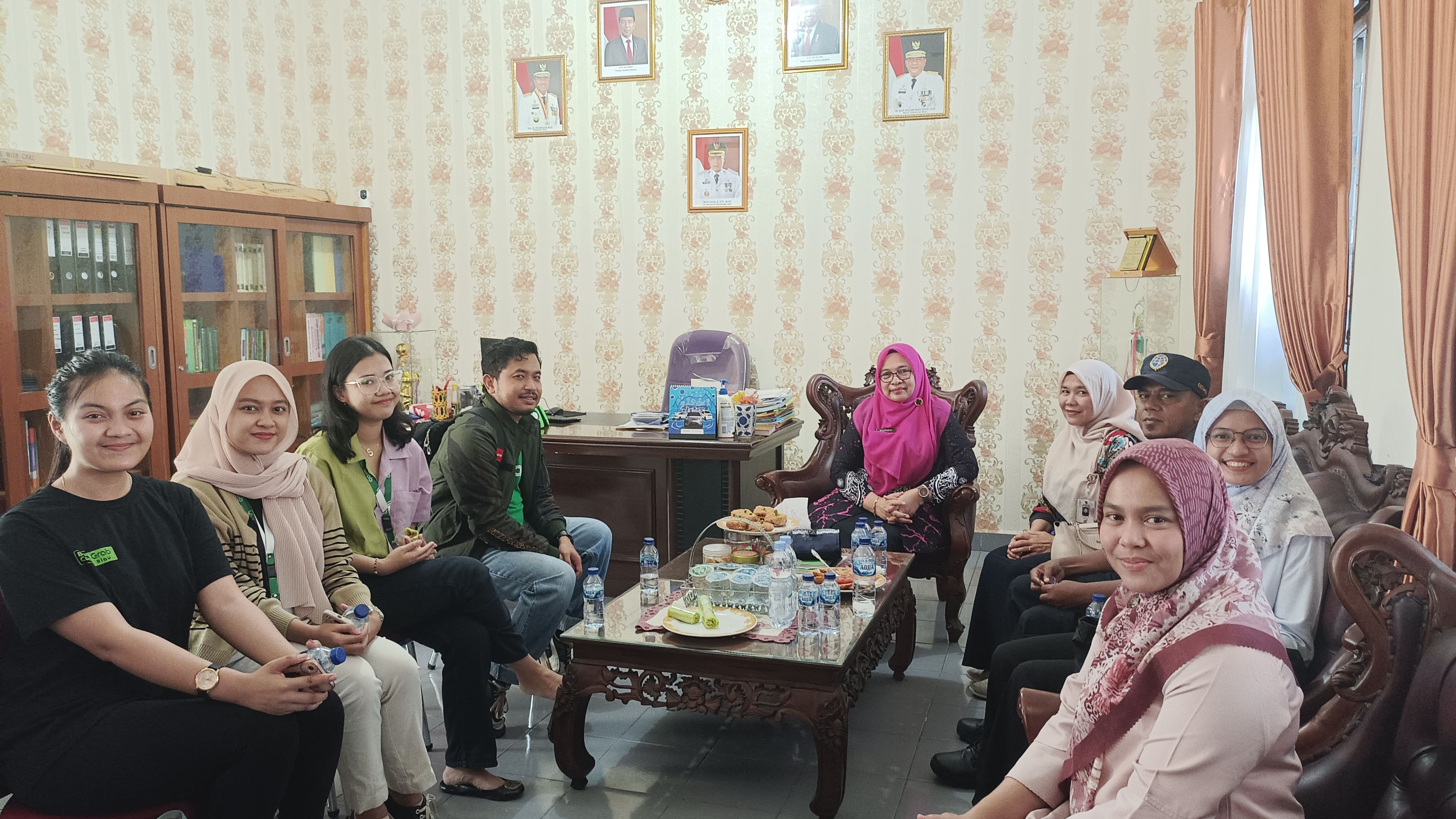 Sosialisasi "Keamanan Berkendara" bersama Dishub Kota Pekanbaru, DP3AM dan Grab.id